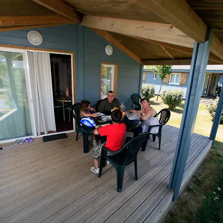 Üdülőpark Terres De France - Les Hameaux Des Marines 2*