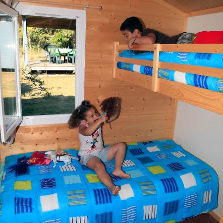 Terres De France - Les Hameaux Des Marines Vakantiepark 2*