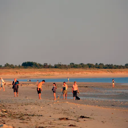 Terres De France - Les Hameaux Des Marines 2* Saint-Denis-d'Oleron