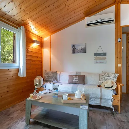 Terres De France - Les Hameaux Des Marines Ferienpark 2*