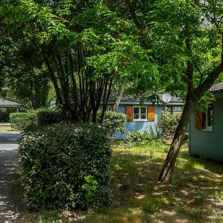 Vakantiepark Terres De France - Les Hameaux Des Marines