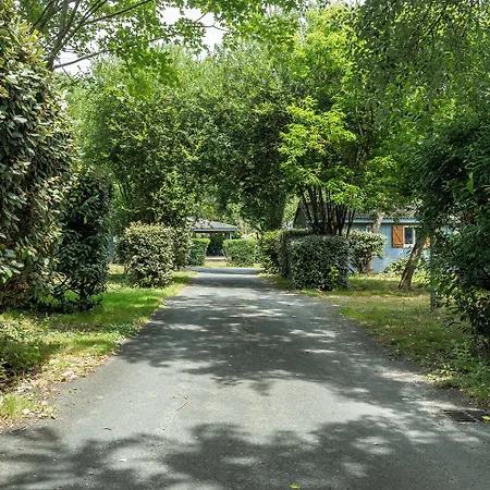 Kompleks wypoczynkowy Terres De France - Les Hameaux Des Marines 3*