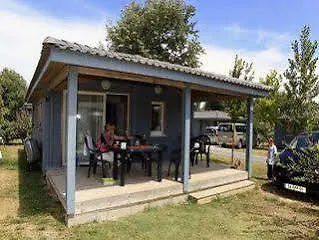 Holiday park Terres De France - Les Hameaux Des Marines 2*
