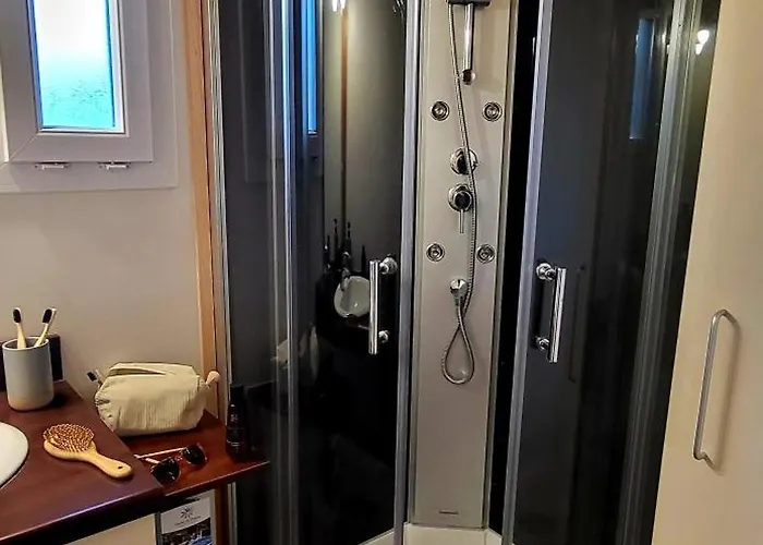 Holiday park Terres De France - Les Hameaux Des Marines 2*